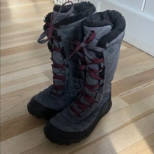 Columbia Quilted Winter Boots -never worn